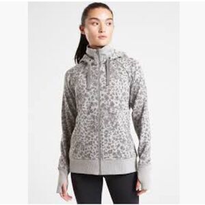 Athleta TRIUMPH Gray Cheetah Print Hooded Thumbhole Athletic Performance Jacket